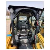 CAT 262D vertical-lift skid steer loader