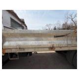 1995 International 4900 DT 466 dump truck