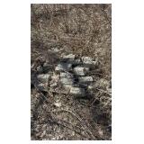 (21) pallets of flagstone, wall bricks caps
