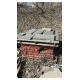 (32) Pallets of flagstone, clay bricks, pavers, retaining wall bricks