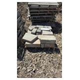 (21) pallets of flagstone, wall bricks caps