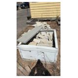 (21) pallets of flagstone, wall bricks caps