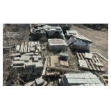 (92) Pallets  flagstone, retaining wall bricks, pavers, steps, wall caps
