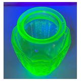 Vintage Anchor Hocking Princess Green Uranium Depression Glass 8" Vase (Glows Under UV light)