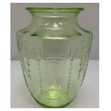 Vintage Anchor Hocking Princess Green Uranium Depression Glass 8" Vase (Glows Under UV light)