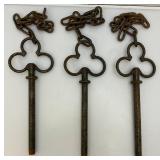 Vintage Heavy Metal Ornate Garden Fence With Chain 16"