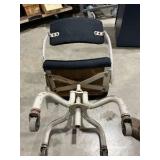 Vintage Rolling Chair (609264)