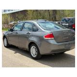 2010 FORD FOCUS SE *2 Owner | No Accidents Reported | 105k Miles* (NO RESERVE)