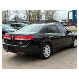 2010 LINCOLN MKZ *All Wheel Drive* (NO RESERVE)