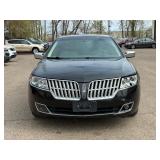 2010 LINCOLN MKZ *All Wheel Drive* (NO RESERVE)