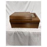 Vintage Air-King Radio Phonograph