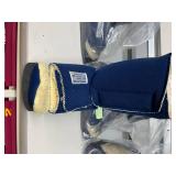 MSRP $400 Lot of 4 NEW Comfy Splints Boots. A soft ankle brace that keeps the foot in a natural position. Helps prevent bedsores by keeping the heel elevated. Great for those with limited mobility to 