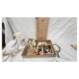 Variety of Vintage Figurines, Christmas Décor and Pulled Glass Vase