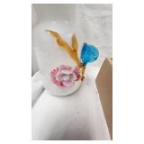 Variety of Vintage Figurines, Christmas Décor and Pulled Glass Vase
