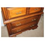 Colonial Chest Of Drawers