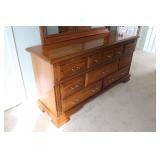 Colonial Dresser & Mirror