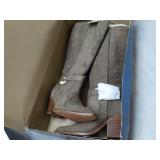 Universal Thread Suede Boots size 6...