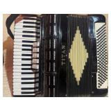 New / old stock Titano "Titan" model piano accordion