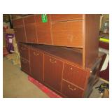 3 Storage compartments / shelves or...