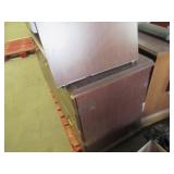 3 Storage compartments / shelves or...