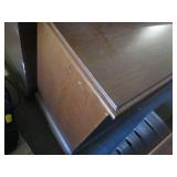 3 Storage compartments / shelves or...