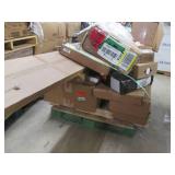 Pallet of home store closeouts...