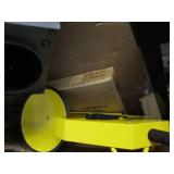 Pallet of home store returns and cl...