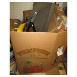 Pallet of home store returns and cl...