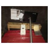 Bargain pallet lot!! Take as many a...