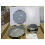 New 11 piece non stick cookware set...