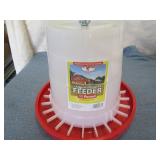 11pnd hanging poultry feeder...