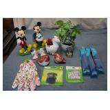 Mixed Garden lot gloves, cooling to...
