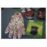 Mixed Garden lot gloves, cooling to...