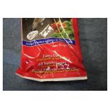 8-8oz packets of hummingbird nectar...