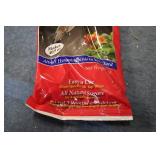 7-8oz packets of hummingbird nectar...