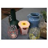 Mixed summer decor, cups, wall hang...