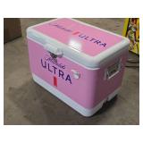 Chest Cooler / Michelob Ultra logo