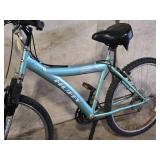 Huffy Maxx 25" Mountain Bike 18" Green Frame
