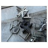 Assorted Animal Traps in Tote