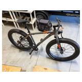 Northrock H2 Aluminum Mountain Bike - Shimano Altus Drivetrain & Disc Brakes - Bike Only