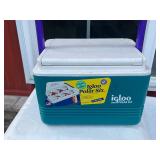 Coleman Dual Fuel CampStove 424 & Igloo Polar Six Cooler (Lot of 2)