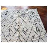 Vintage Handwoven Moroccan Berber Wool Rug 9