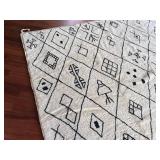 Vintage Handwoven Moroccan Berber Wool Rug 9