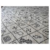 Vintage Handwoven Moroccan Berber Wool Rug 9