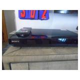 Sony dvd player with remote. As shown. CASH ON SITE ONLY. PICKUP IS MONDAY MAY 11TH FROM 11 AM TO 4 PM. REGARDLESS WHAT THE SCHEDULE STATES.