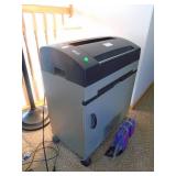 Cannon paper shredder. Very large unit. As shown. CASH ON SITE ONLY. PICKUP IS MONDAY MAY 11TH FROM 11 AM TO 4 PM. REGARDLESS WHAT THE SCHEDULE STATES.