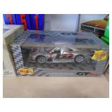 Flat of 2 diecasts. As shown. CASH ON SITE ONLY. PICKUP IS MONDAY MAY 11TH FROM 11 AM TO 4 PM. REGARDLESS WHAT THE SCHEDULE STATES.