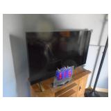 42 inch Samsung flat screen tv. Remote possible but not guaranteed. As shown. CASH ON SITE ONLY. PICKUP IS MONDAY MAY 11TH FROM 11 AM TO 4 PM. REGARDLESS WHAT THE SCHEDULE STATES.
