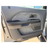 2004 HONDA PILOT EX *No Accidents Reported | 2 Owner | All Wheel Drive | 102k Miles* (NO RESERVE)