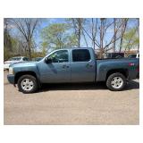 2009 CHEVROLET SILVERADO 1500 LT *4x4 | No Accidents Reported* (NO RESERVE)